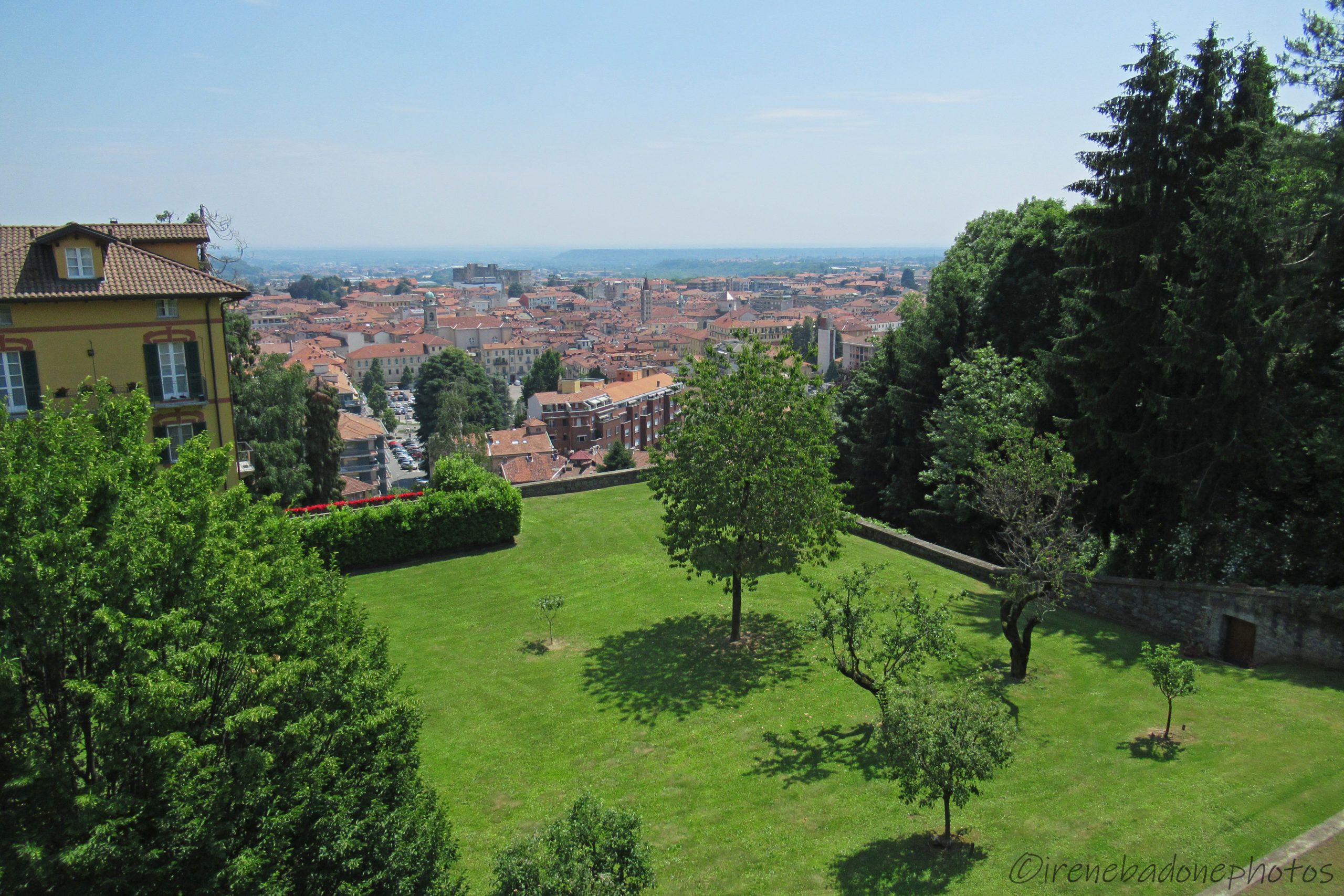 Panorama sulla città di Biella dal Piazzo