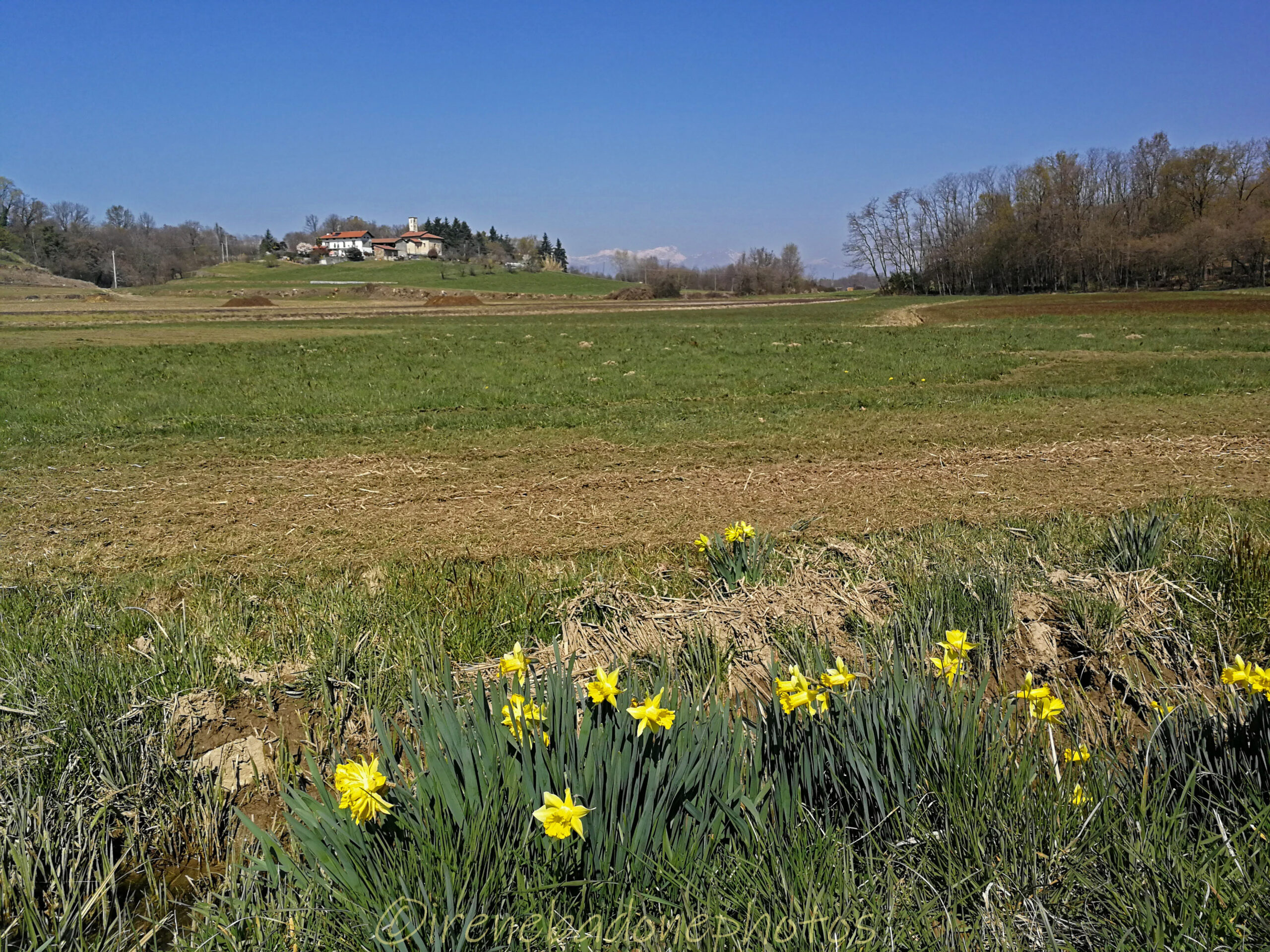 Piccola frazione arroccata sulle colline della Serra