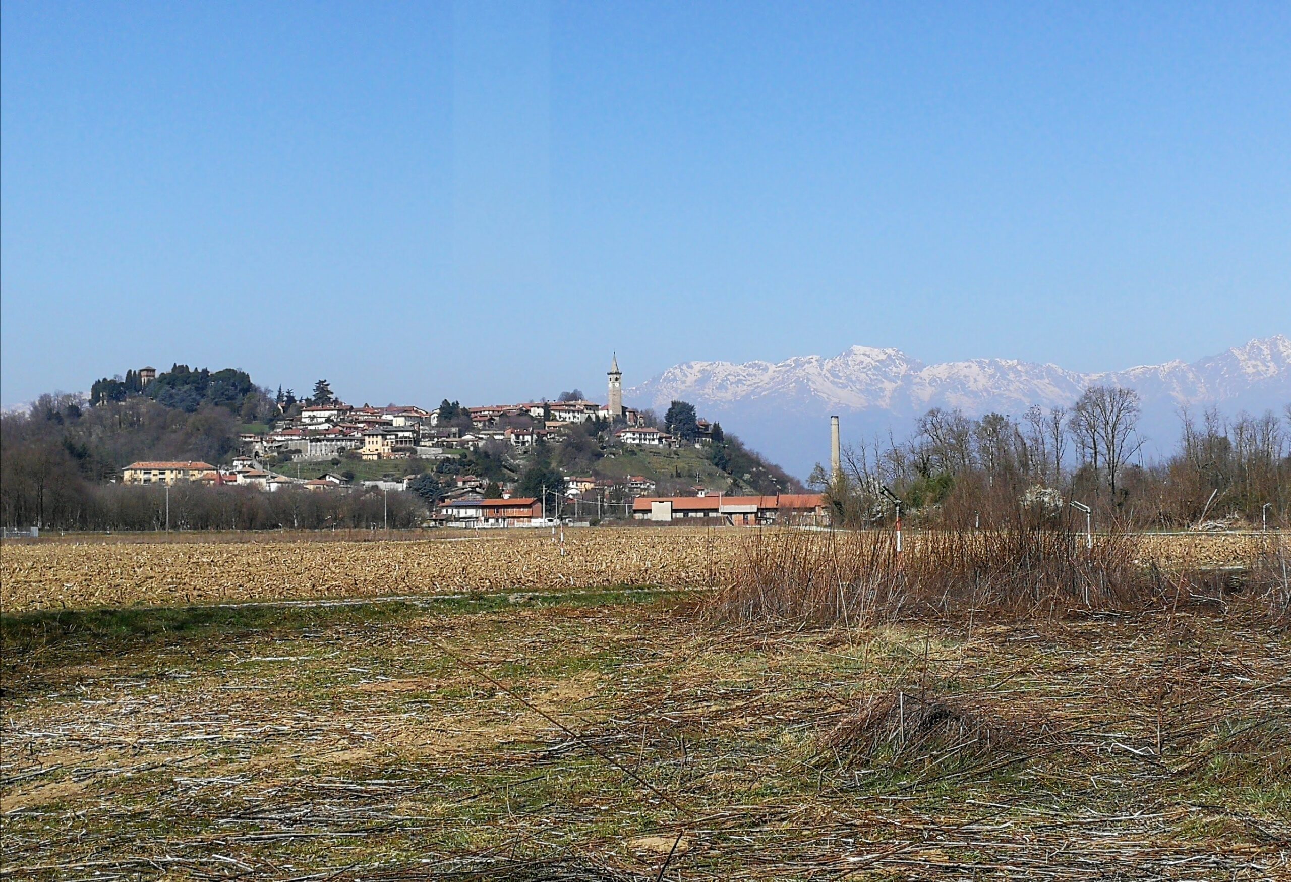 Vista sul borgo di Salussola